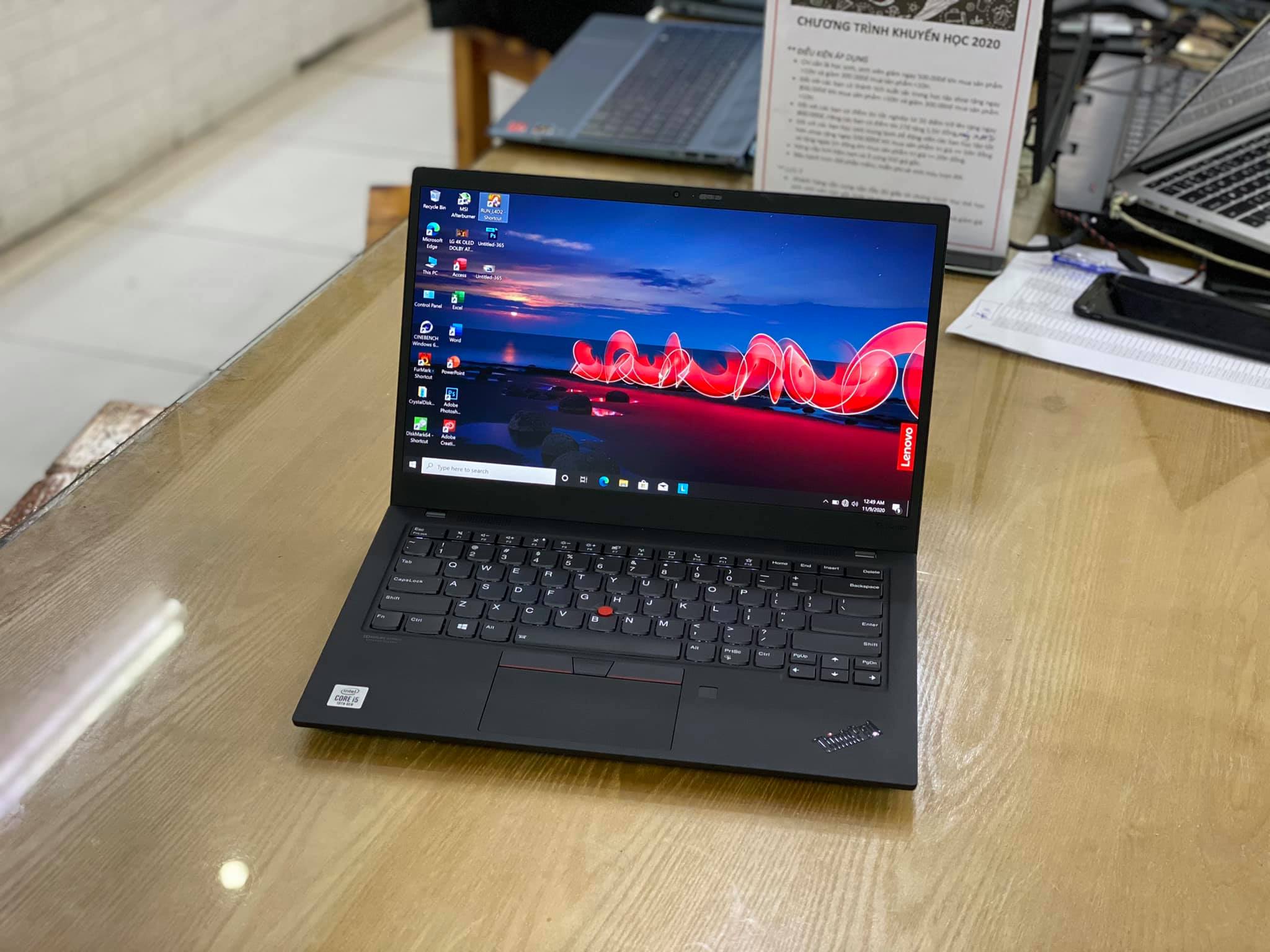 Laptop ThinkPad X1 Carbon Gen 8 2020.jpg